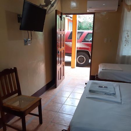 Cabinas Leyko San Carlos Exterior photo